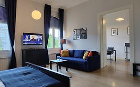 Apartment Theatrum